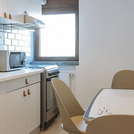 Universitate Heart View * Boekarest