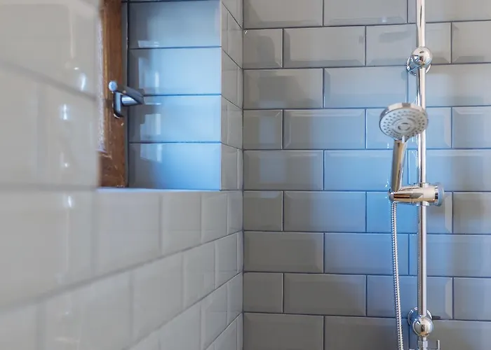 Universitate Heart View *