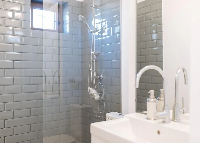 Universitate Heart View